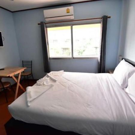 Amenity@22 Hotel Bangkok Bagian luar foto
